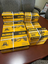 Load image into Gallery viewer, Dewalt sander / Oscillating Multi-tool
